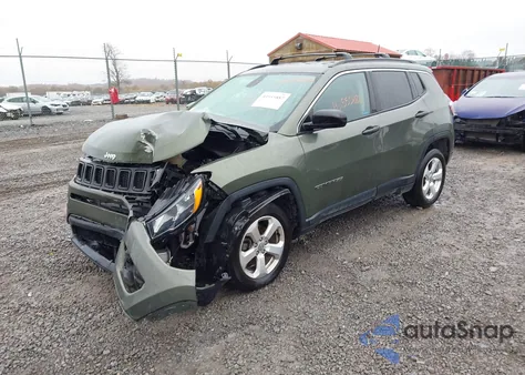 2019 Jeep Compass Latitude 4X4 from USA, damaged, VIN 3C4NJDBB2KT713805